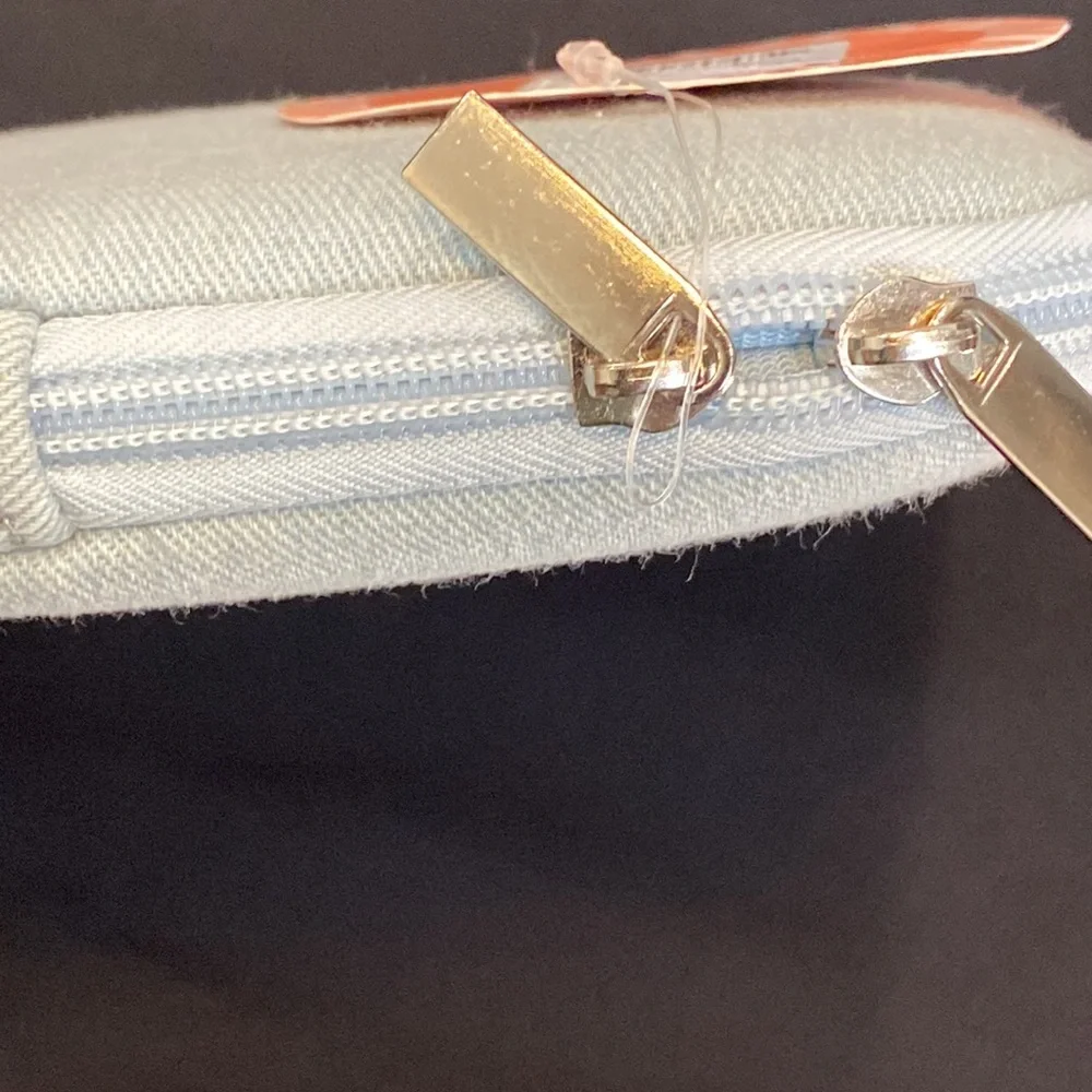 Urban outfitters Hippie Laptop Light Blue Zip Case 10x14”